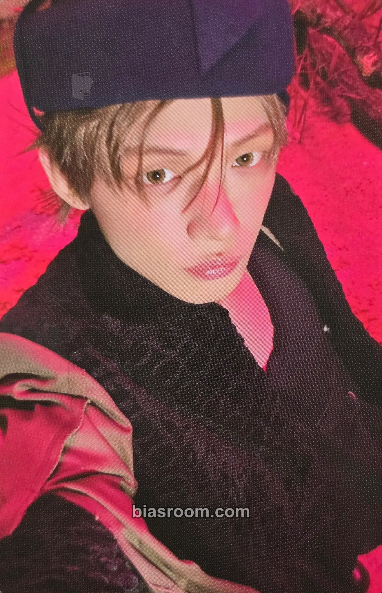 Yeonjun 7TH YEAR: A Moment of Stillness in the Thorns Photocard - TOMORROW X TOGETHER - TOMORROW X TOGETHER K-pop photocard