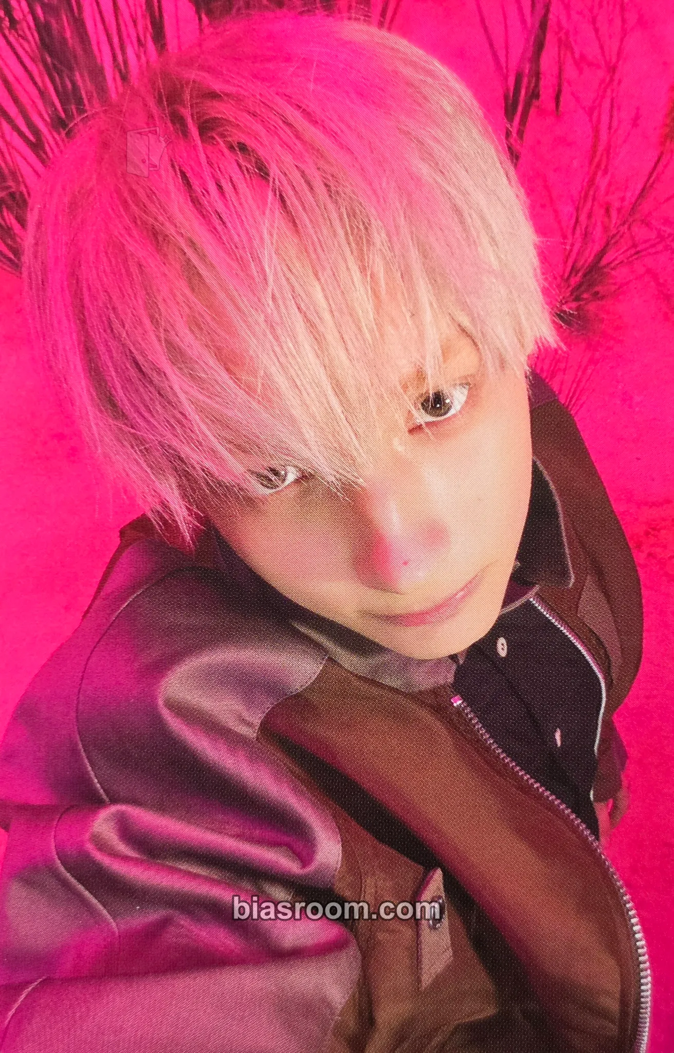 Huening Kai 7TH YEAR: A Moment of Stillness in the Thorns Photocard - TOMORROW X TOGETHER - TOMORROW X TOGETHER K-pop photocard