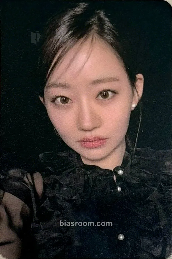 Julie Midas Touch Photocard - KISS OF LIFE - KISS OF LIFE K-pop photocard