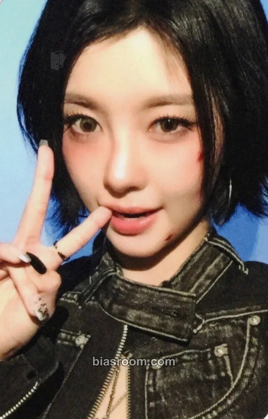 Dayeon Crack Code Photocard - Kep1er - Kep1er K-pop photocard