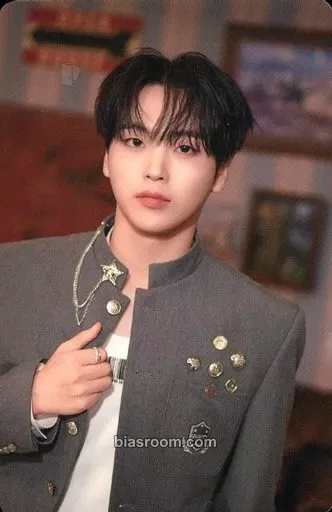 Hyeongjun Dilly Dally Photocard - CRAVITY - CRAVITY K-pop photocard