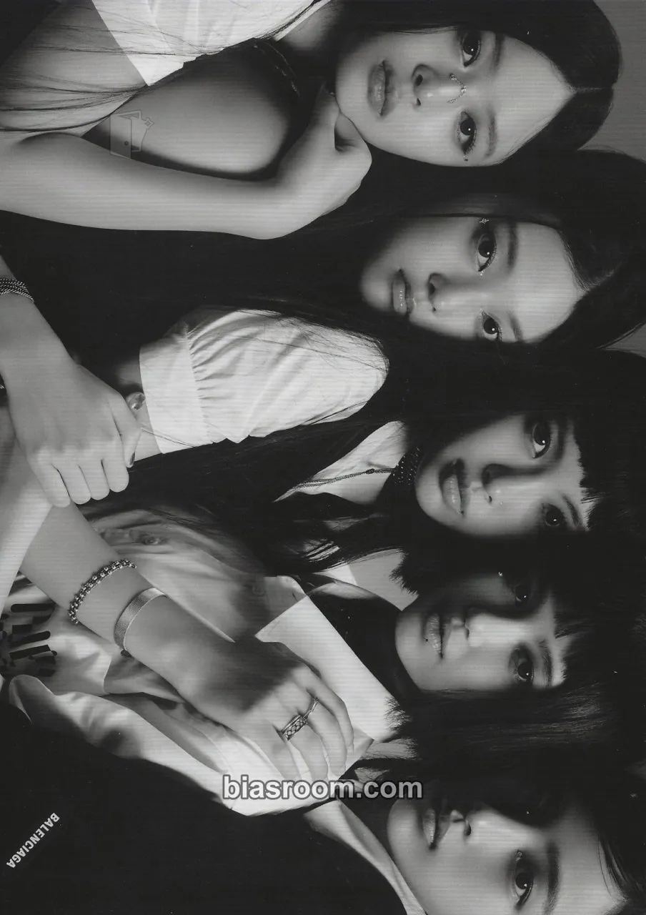 NewJeans 1st EP “New Jeans” Photocard - NewJeans - NewJeans K-pop photocard