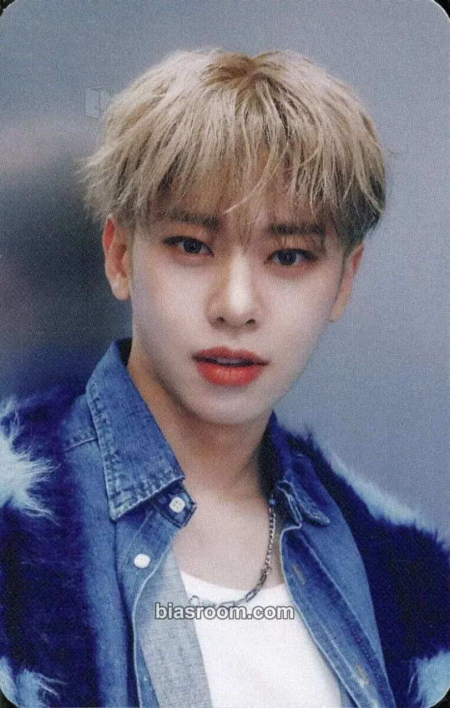 Donghyun THE FUTURE IS OURS : FOUND Photocard - AB6IX - AB6IX K-pop photocard
