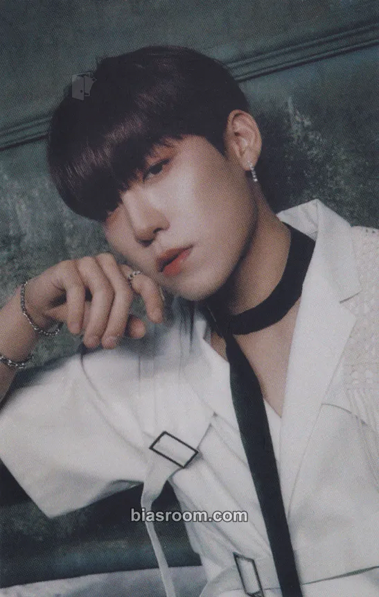 Woojin THE FUTURE IS OURS : LOST Photocard - AB6IX - AB6IX K-pop photocard