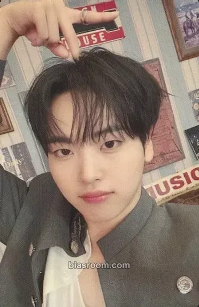 CRAVITY - Hyeongjun - Dilly Dally Album album photocard B version