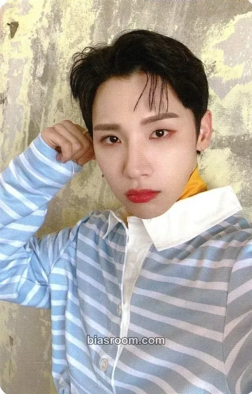 Woong COMPLETE WITH YOU Photocard - AB6IX - AB6IX K-pop photocard