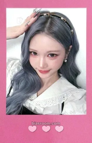 Mayu 2026 Season's Greetings: tripleShot of Love Photocard - tripleS - tripleS K-pop photocard
