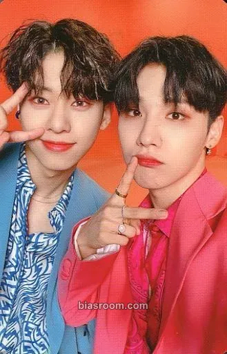 MO’ COMPLETE Photocard - AB6IX - AB6IX K-pop photocard