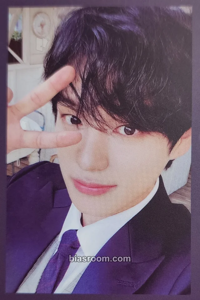 VICTON - Chan  - Season's Greetings (2020, 2021, 2022, 2023) Other season's greetings 2021 version boys 2 men merch photocard