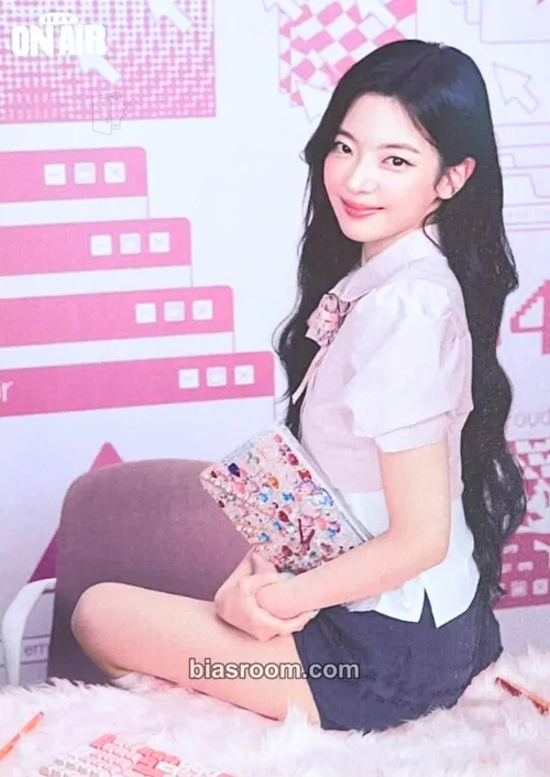 Lia The 4th Fan Meeting ITZY, MIDZY, Let's Fly! "On Air" Photocard - ITZY - ITZY K-pop photocard