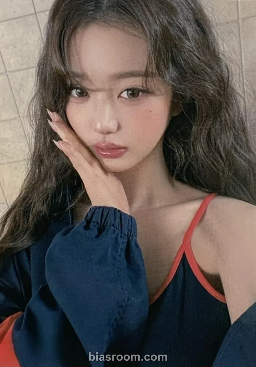 Wonyoung Wonyoung X Tommy Jeans Photocard - IVE - IVE K-pop photocard