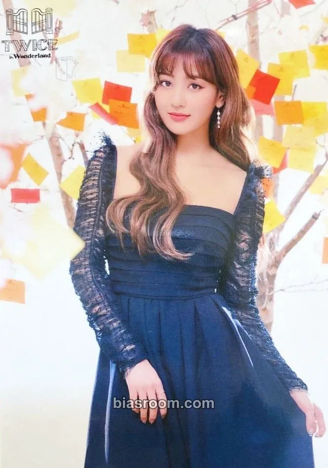 Jihyo TWICE in Wonderland Photocard - TWICE - TWICE K-pop photocard