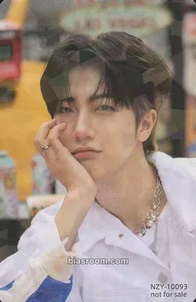 CRAVITY - Wonjin - Groovy -Japanese Ver.- Album victor online store pob (pre-order benefit) holographic (hologram)