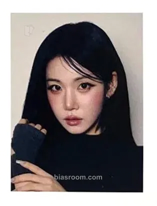 Nakyoung Beyond Beauty Photocard - tripleS - tripleS K-pop photocard