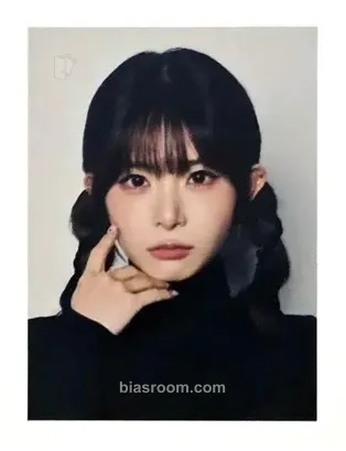 Kotone Beyond Beauty Photocard - tripleS - tripleS K-pop photocard