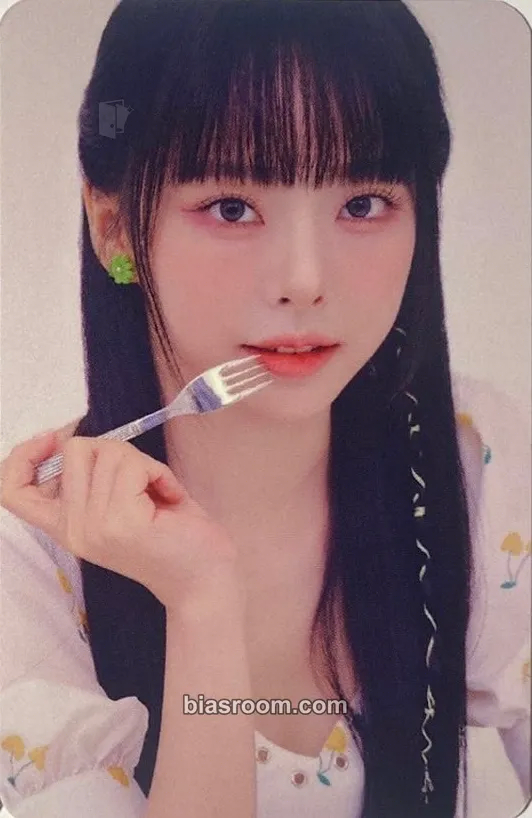 ViVi LOVESSEMBLE Party MD Photocard - Loossemble - Loossemble K-pop photocard