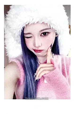 Mayu Beyond Beauty Photocard - tripleS - tripleS K-pop photocard