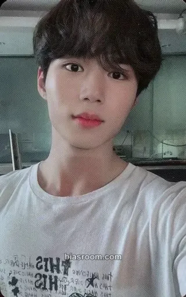 Junseo WEi Youth K-pop photocard