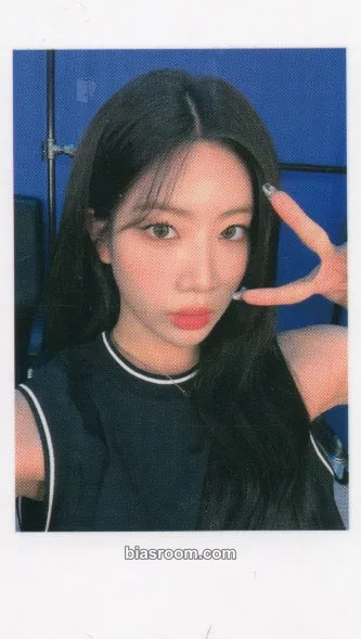 Kim Lip Version Up Photocard - ARTMS - ARTMS K-pop photocard