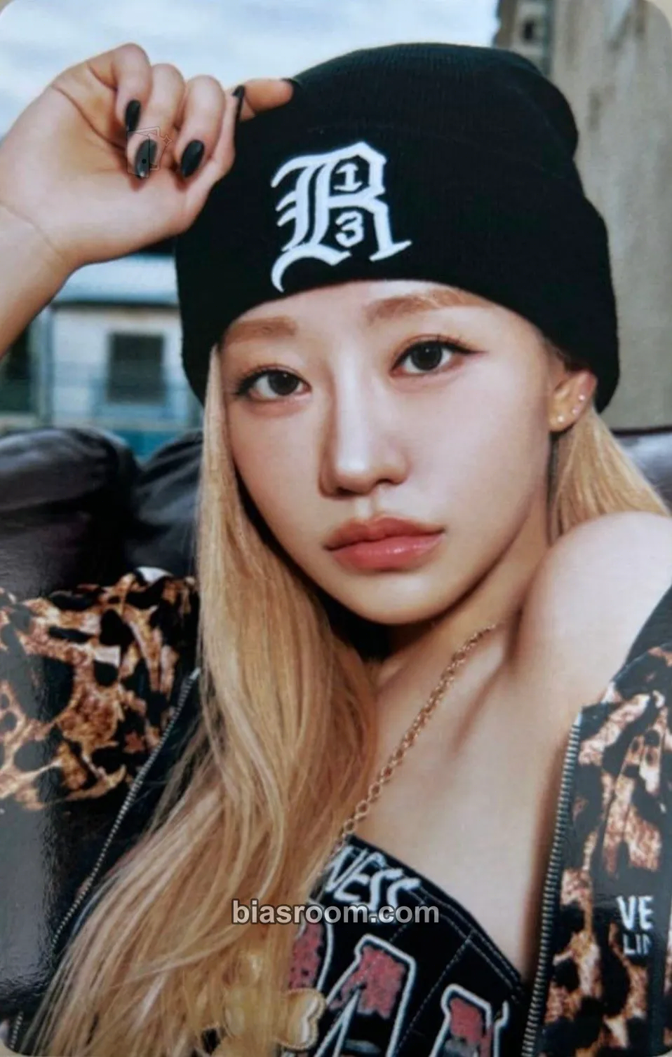Julie Japan Debut Tour 'Lucky Day' Photocard - KISS OF LIFE - KISS OF LIFE K-pop photocard