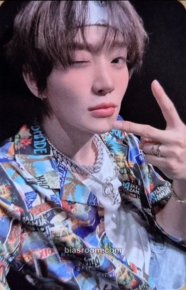 NOMAD - Sangha - NOMAD Album album photocard platform version selfie