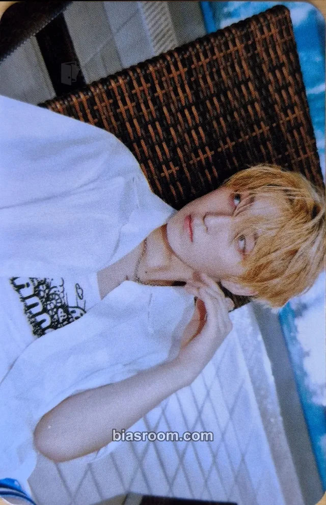 NOMAD - RIVR - NOMAD Album album photocard platform version
