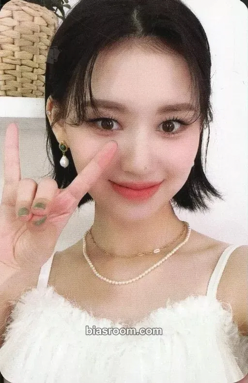 Elly I AM ME Photocard - Weki Meki - Weki Meki K-pop photocard