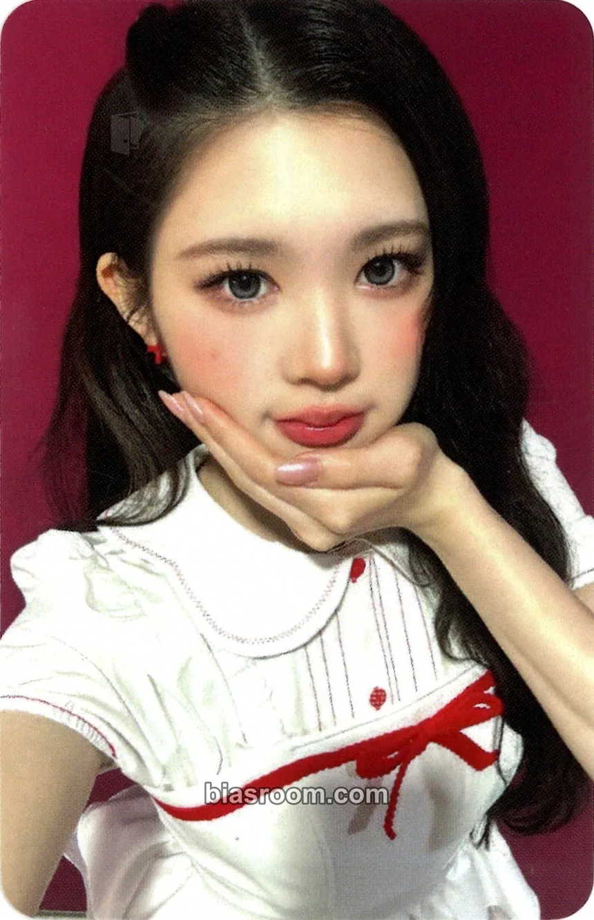 A-na RUDE! Photocard - Hearts2Hearts - Hearts2Hearts K-pop photocard