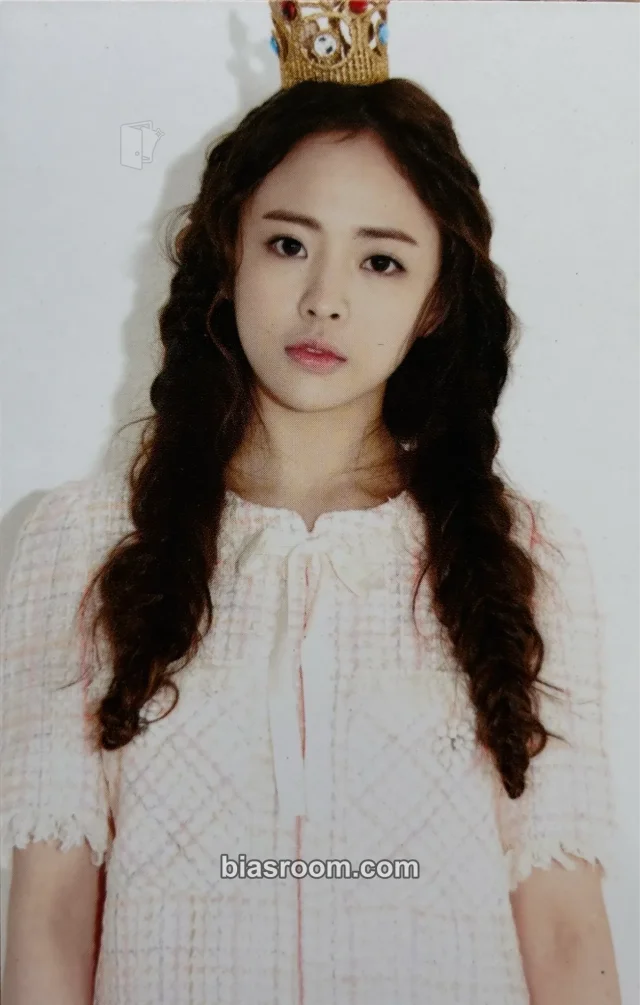 OH MY GIRL - JinE - Oh My Girl Album album photocard
