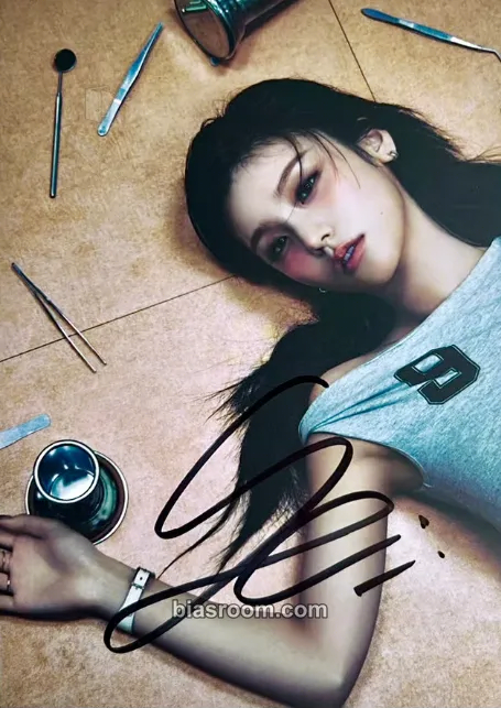 Yeji Girls Will Be Girls Photocard - ITZY - ITZY K-pop photocard