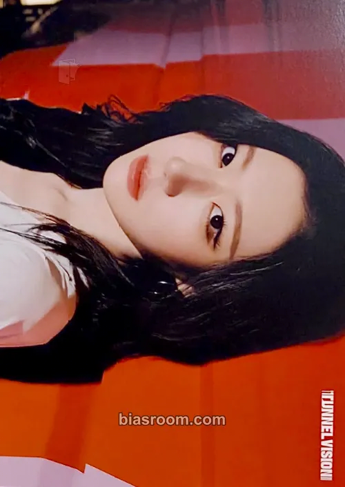 Chaeryeong ITZY 3rd World Tour 'Tunnel Vision' Photocard - ITZY - ITZY K-pop photocard