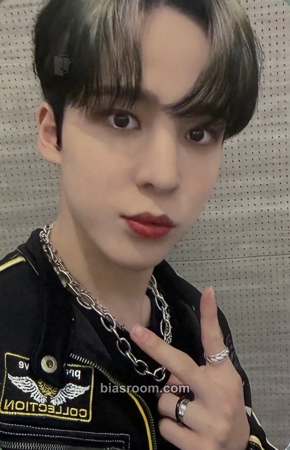 Yunho THE WORLD EP.1 : MOVEMENT Photocard - ATEEZ - ATEEZ K-pop photocard