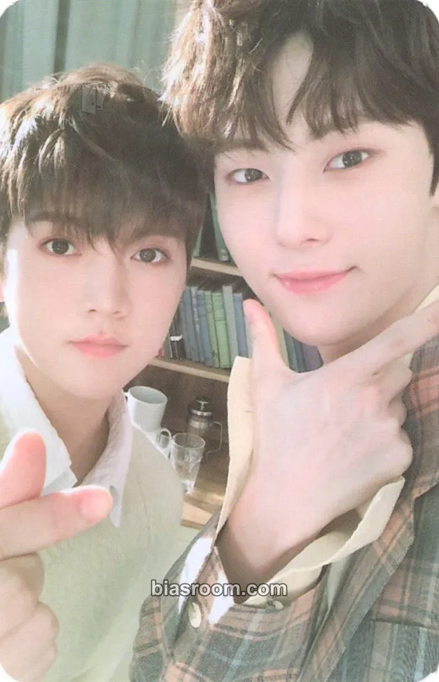 The Table Photocard - NU'EST - NU'EST K-pop photocard