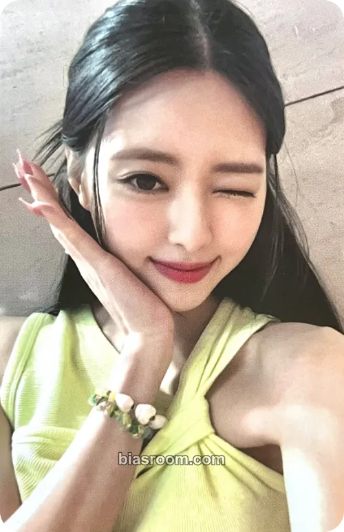 Yuna KILL MY DOUBT Photocard - ITZY - ITZY K-pop photocard