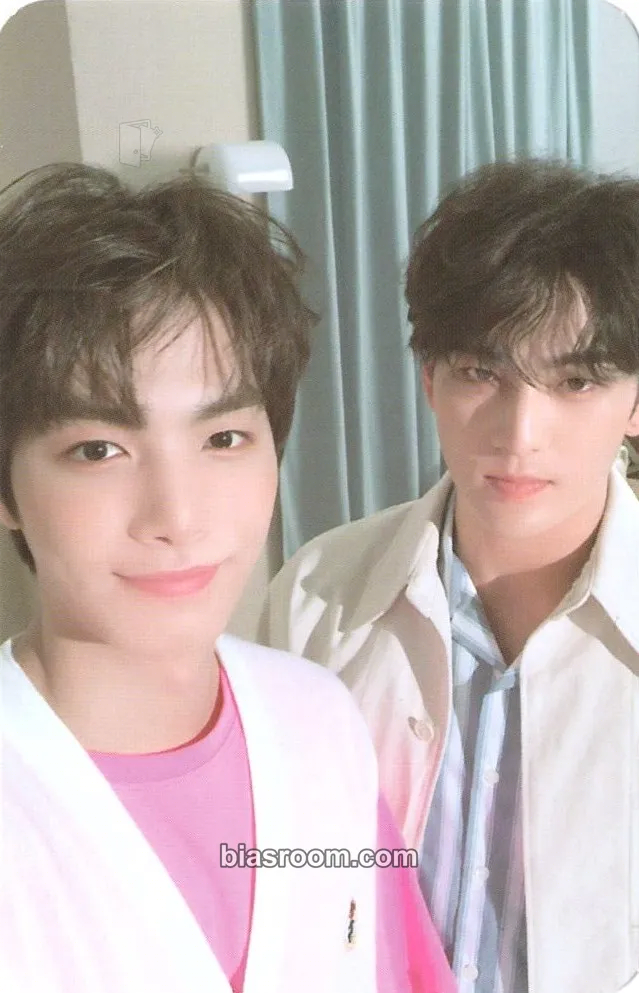 The Table Photocard - NU'EST - NU'EST K-pop photocard