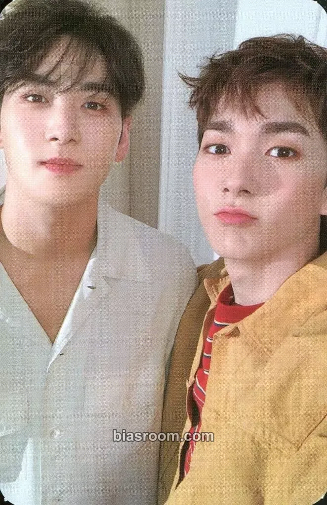 The Table Photocard - NU'EST - NU'EST K-pop photocard