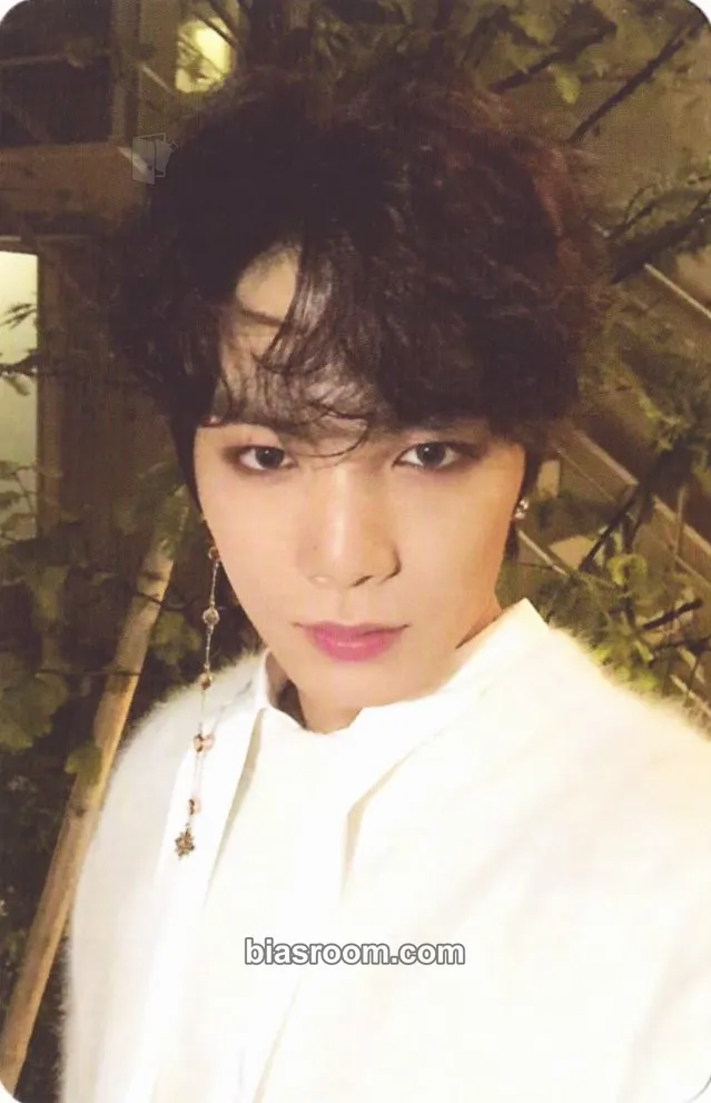 JR Wake,n Photocard - NU'EST - NU'EST K-pop photocard