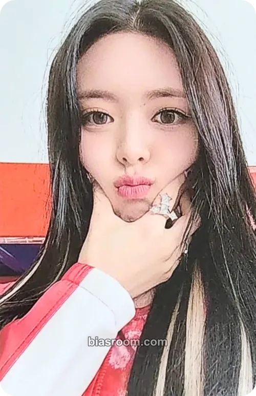 Yuna KILL MY DOUBT Photocard - ITZY - ITZY K-pop photocard