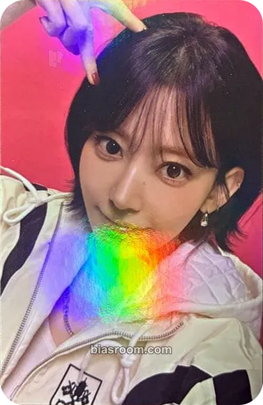 Sakura VR Concert: Invitation Photocard - LE SSERAFIM - LE SSERAFIM K-pop photocard