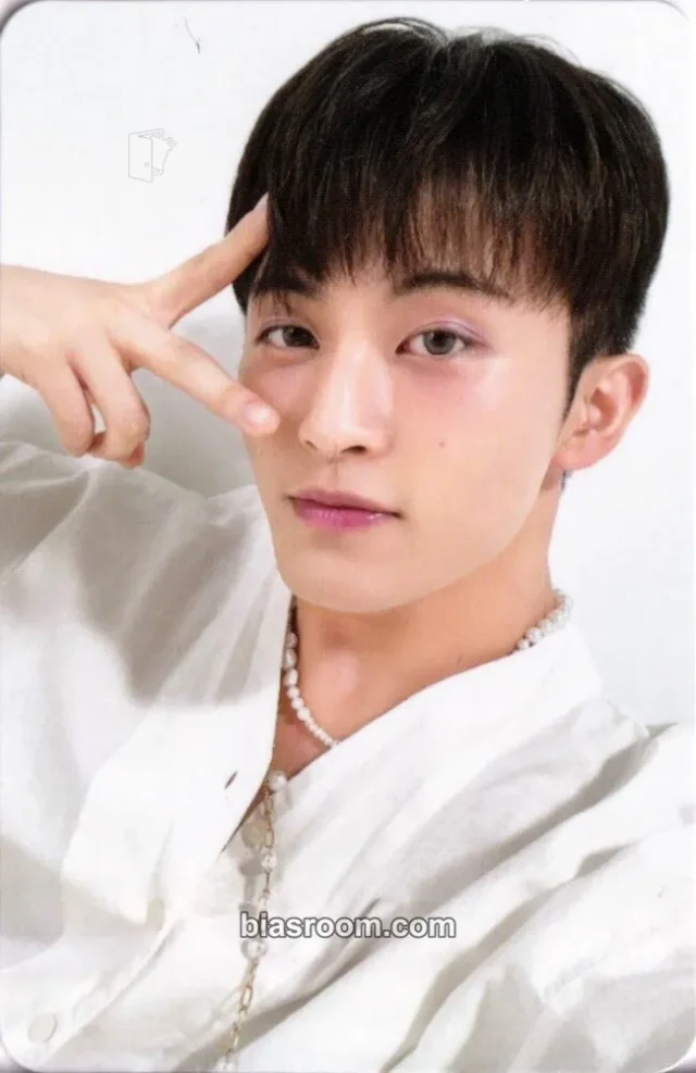 NCT DREAM - Mark - 2024 Season’s Greetings Other trading card B version