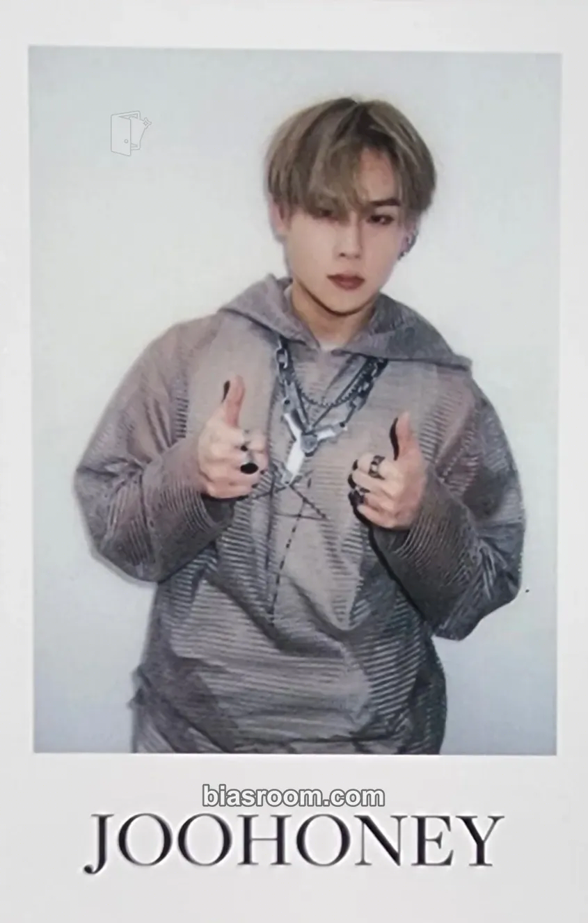Joohoney Lights Photocard - MONSTA X - MONSTA X K-pop photocard