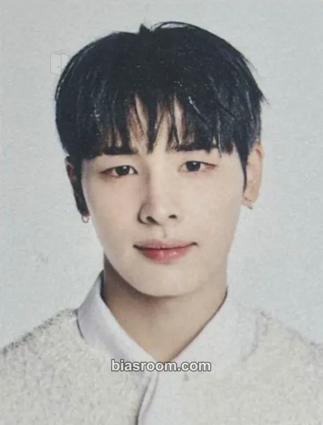 Haru JYP JAPAN POPUP STORE 2025 'Snow Pixie' Photocard - NEXZ - NEXZ K-pop photocard