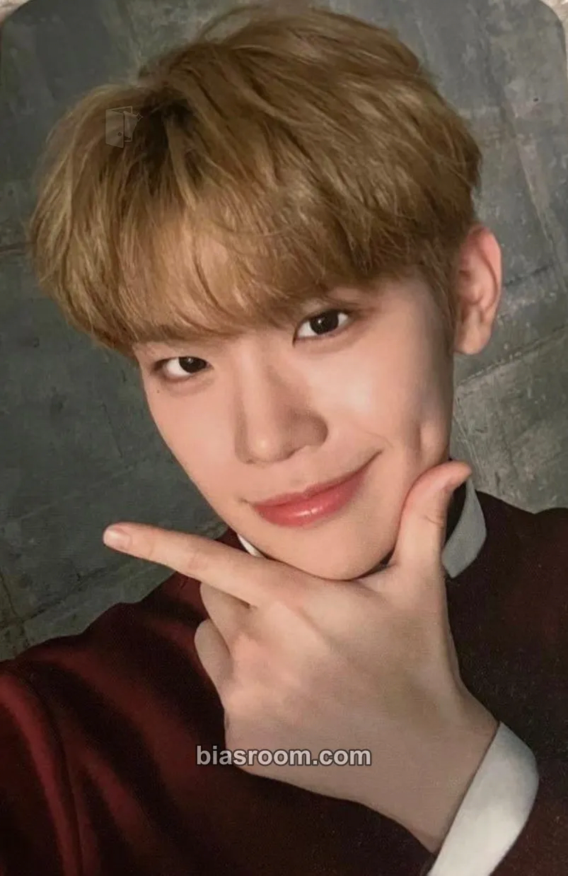 Taerae ZB1 x Skoolooks Photocard - ZEROBASEONE - ZEROBASEONE K-pop photocard