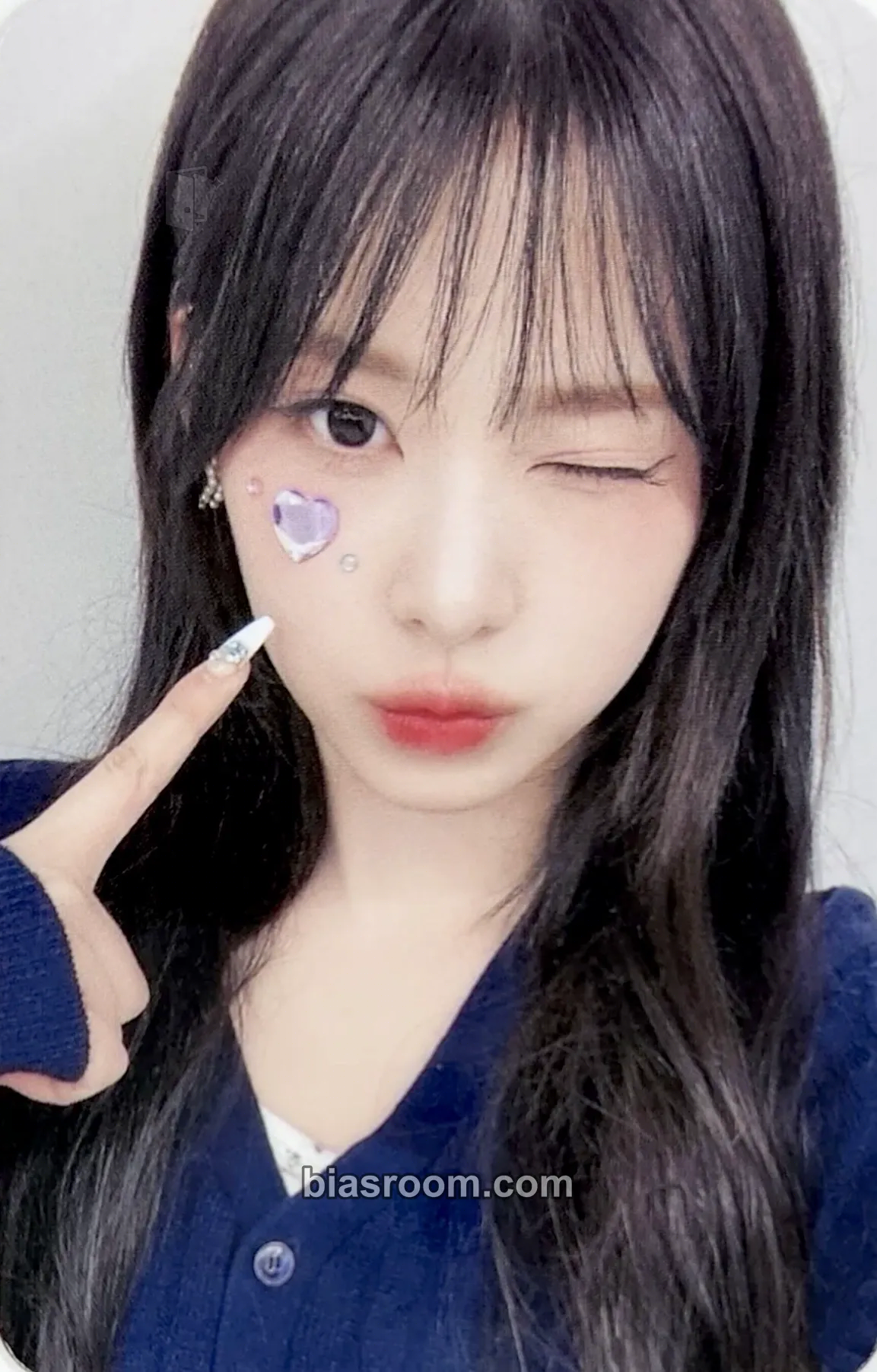 Liv Glow Up Photocard - RESCENE - RESCENE K-pop photocard
