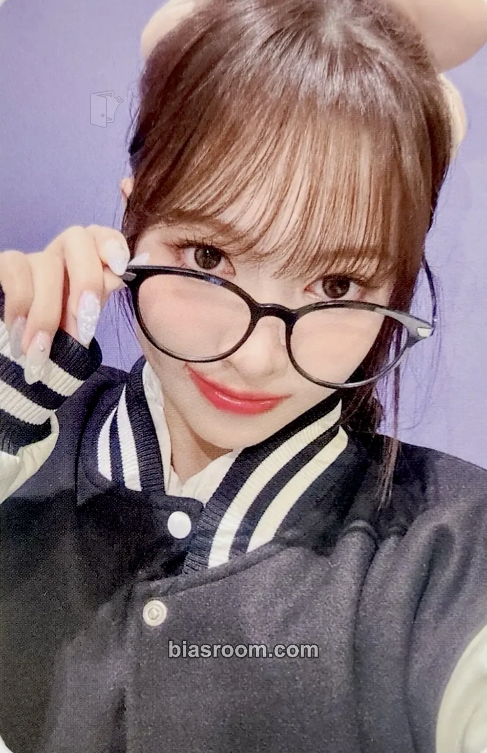 May Glow Up Photocard - RESCENE - RESCENE K-pop photocard
