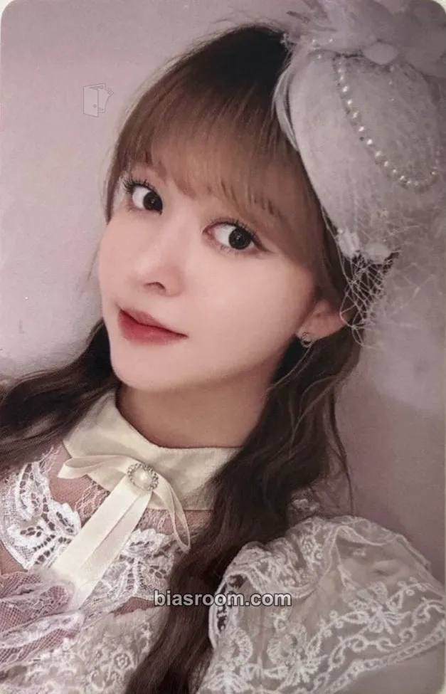 Lily Fe3O4: STICK OUT Photocard - NMIXX - NMIXX K-pop photocard