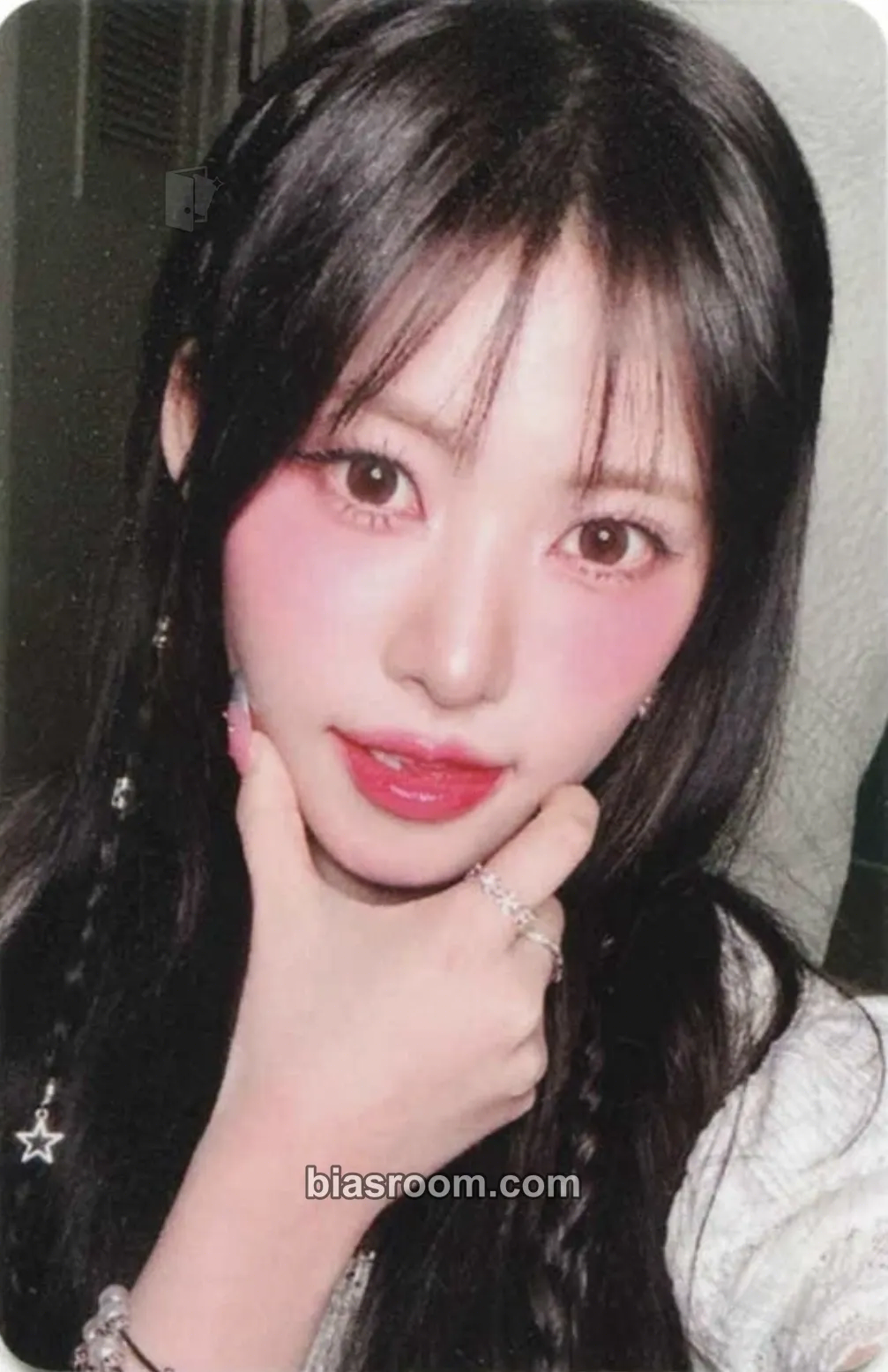Liv Glow Up Photocard - RESCENE - RESCENE K-pop photocard