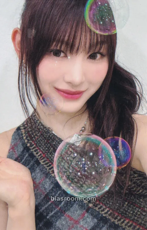Minami Glow Up Photocard - RESCENE - RESCENE K-pop photocard