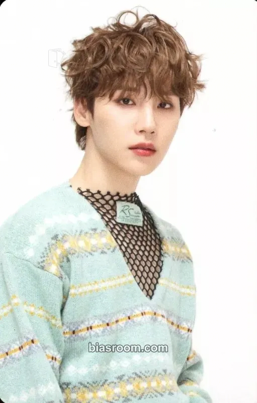 Woong 2022 AB6IX Christmas Party Very Merry Photocard - AB6IX - AB6IX K-pop photocard