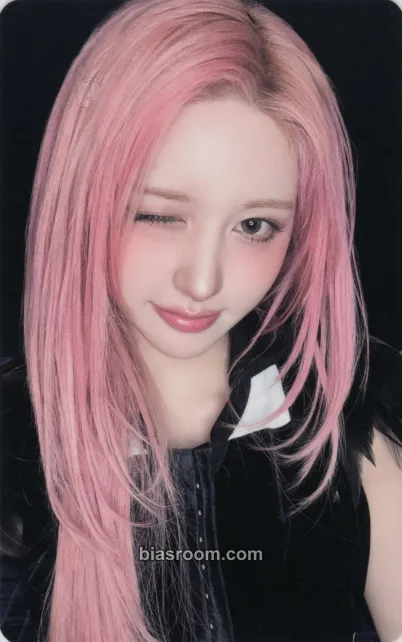 Gaeul REVIVE+ Photocard - IVE - IVE K-pop photocard